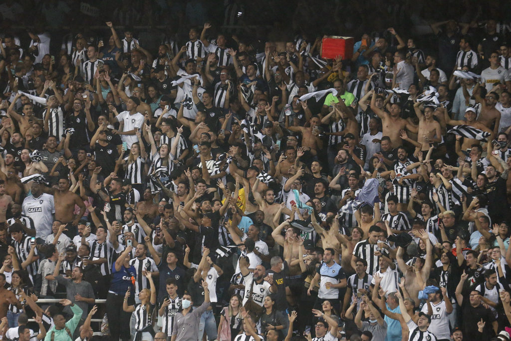 Botafogo espera casa cheia no jogo desta segunda-feira, contra o Operário