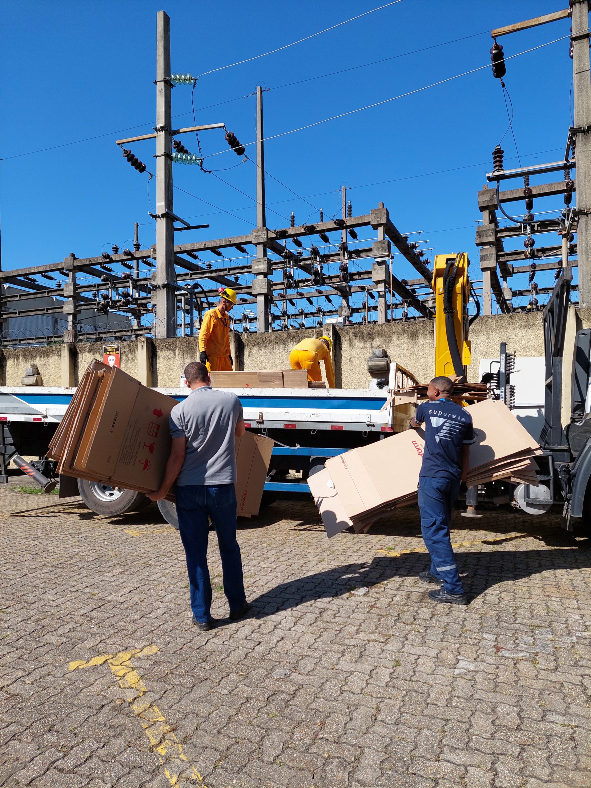 Doação de papelão para a Suipa_Divulgação SuperVia (3)