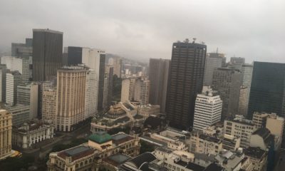 Cidade do Rio com tempo nublado