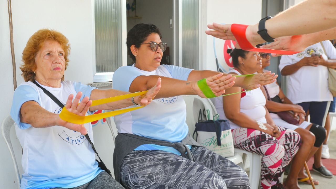 Idosos recebem tratamento especial com projeto do governo