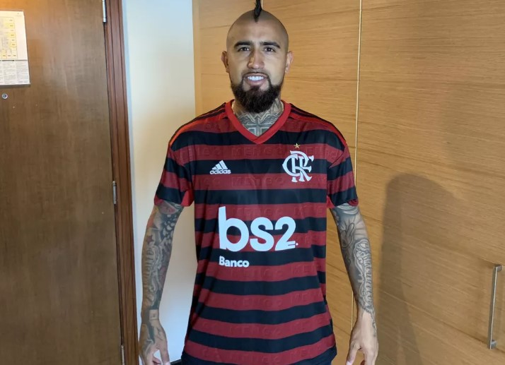 Vidal fecha com o Flamengo