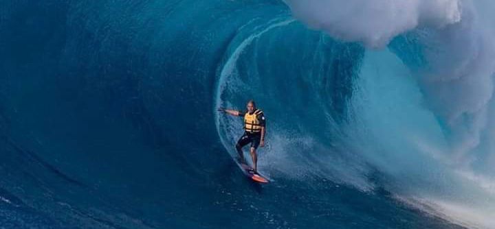 Surfista de ondas grandes, Jorge Pacelli desenvolve produto para aumentar sua performance