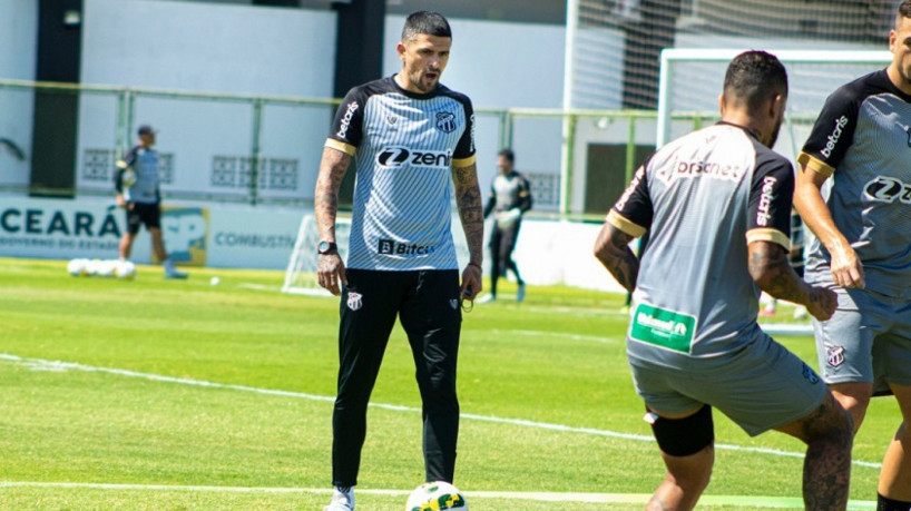 Lucho González, novo treinador do Ceará na sequência da temporada