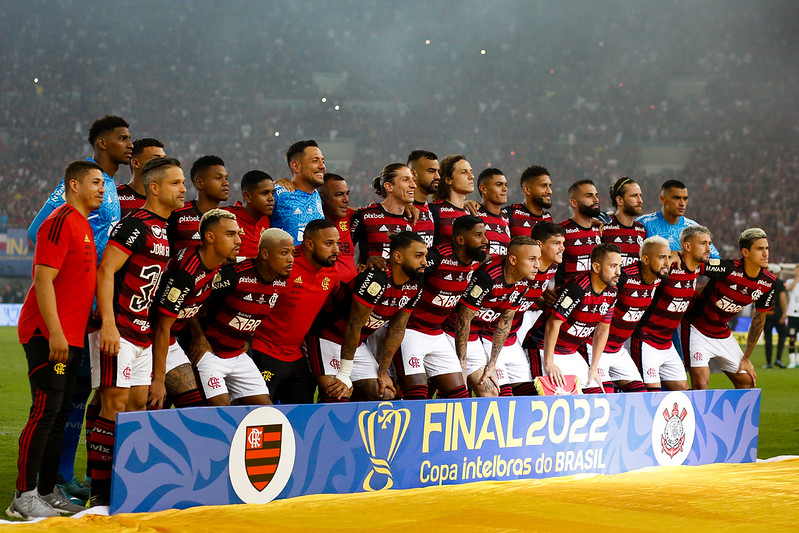 Flamengo vence Corinthians nos pênaltis e conquista Copa do Brasil