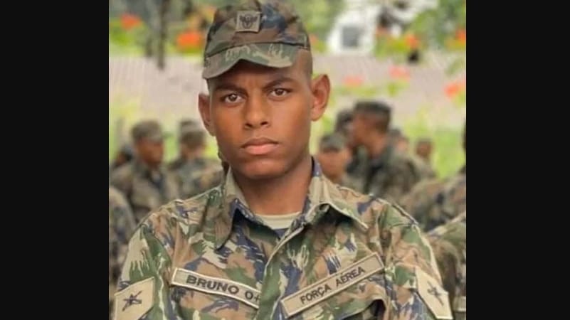 Bruno-Eduardo-de-Melo-Rocha-de-21-anos-foi-socorrido-para-o-Hospital-Municipal-Rocha-Faria-mas-nao-resistiu-aos-ferimentos