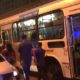 Polícia usa ônibus para encaminhar presos para a delegacia