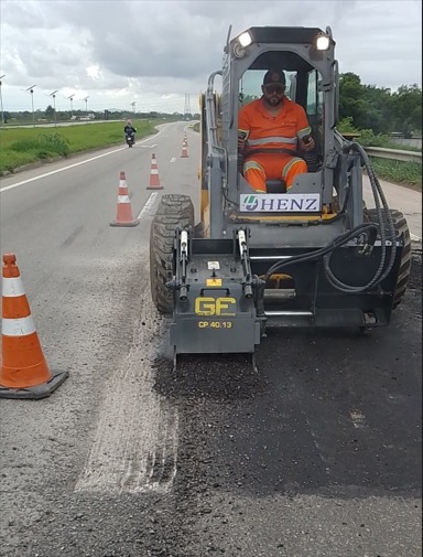 Rio-Valadares passa por manutenção que inclui mais de 320 km de roçada