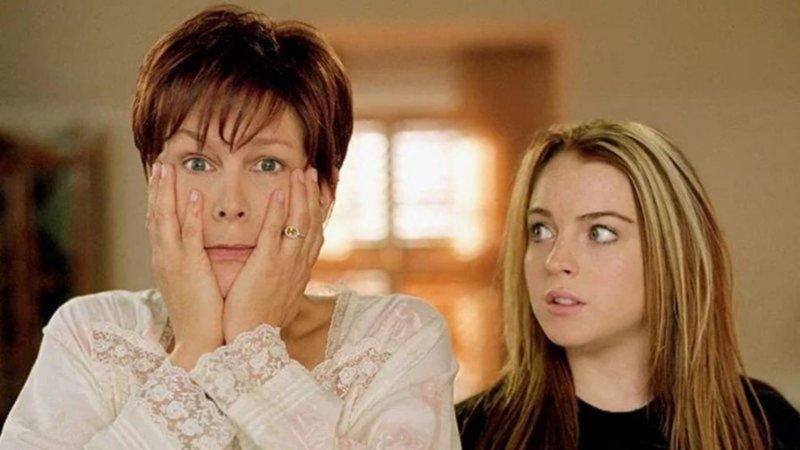 Jamie Lee Curtis e Lindsay Lohan em cena de ‘Sexta-Feira Muito Louca’