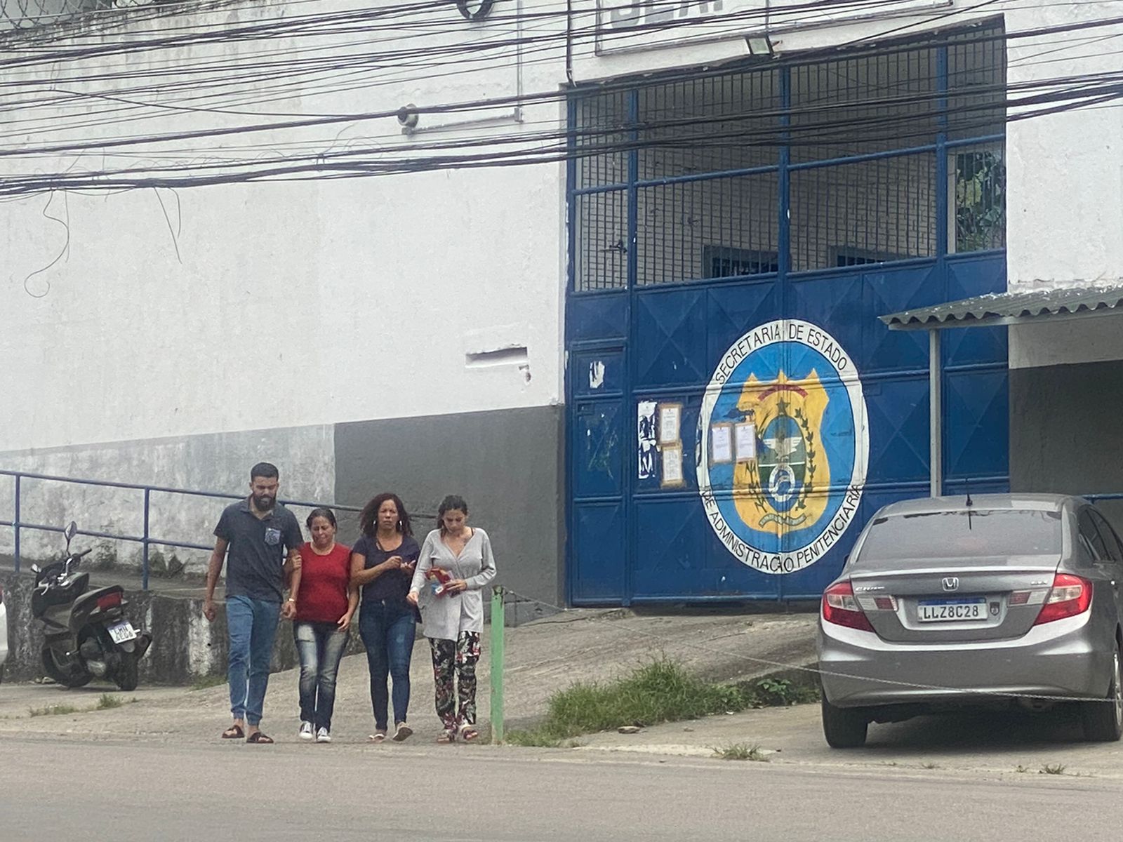 Namorado da ex-deputada Flordelis tenta visitar a ex-deputada federal no Complexo de Gericinó, na Zona Norte do Rio