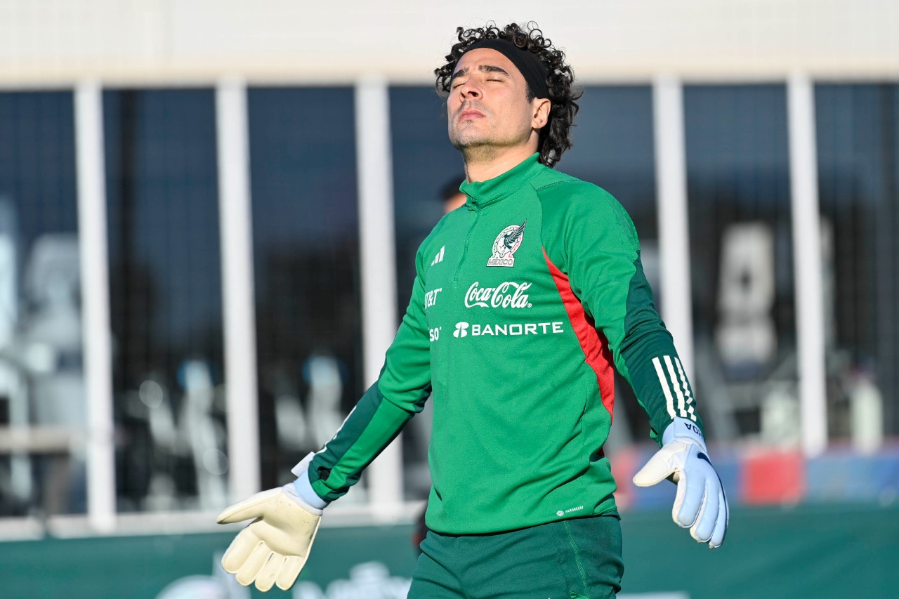 goleiro Ochoa