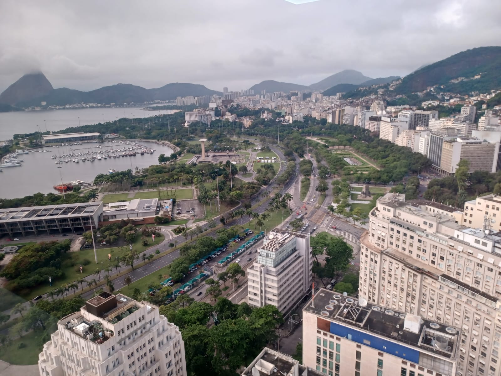 Confira a previsão do tempo para este domingo no Rio