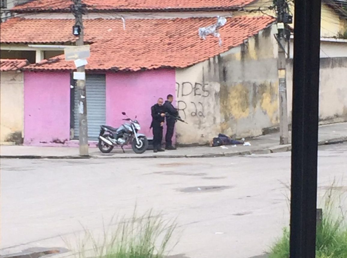 Operação da Polícia Militar na Vila Kennedy