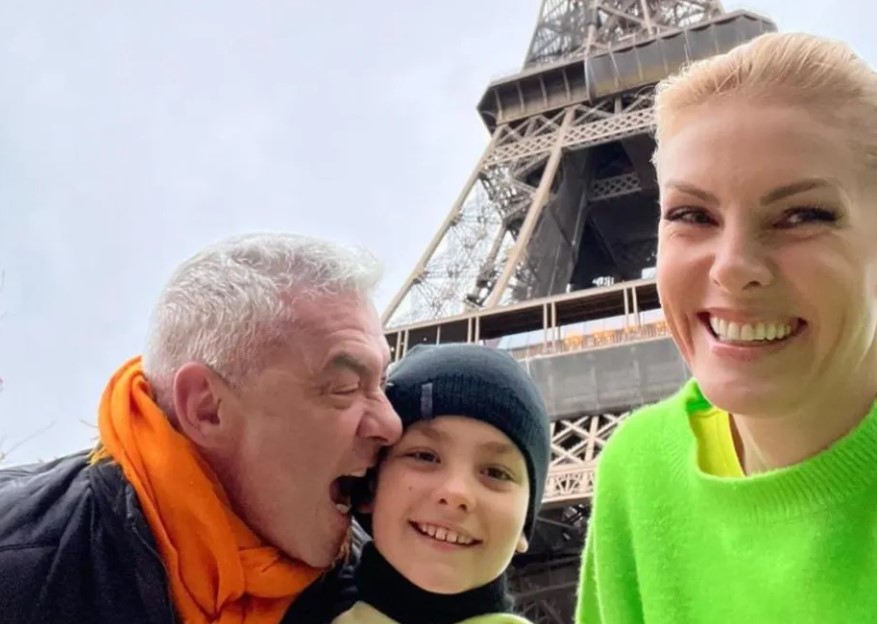 Ana Hickmann e a família em Paris