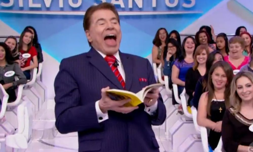 Silvio Santos Surge Sem Dentadura Em Foto Cozinheira