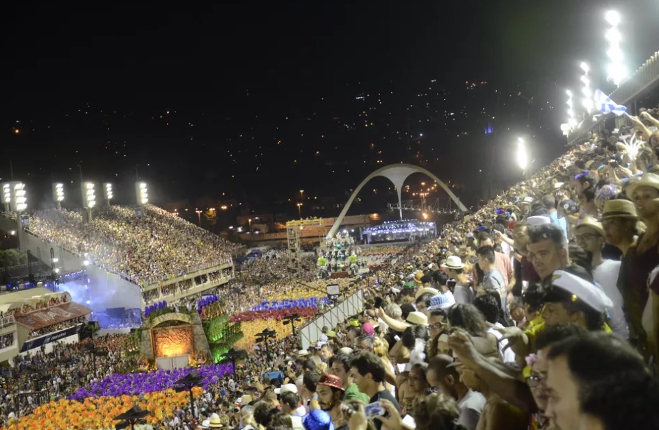 Prefeitura do Rio proíbe desfile de escolas de samba e blocos de rua -  Super Rádio Tupi