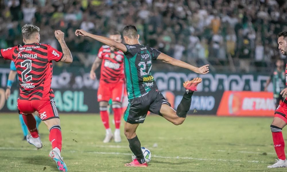 Maringá perde quatro titulares para jogo contra o Flamengo na terceira