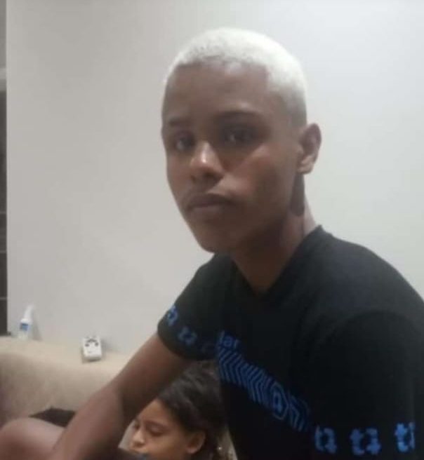 Vinícius Amorim Rodrigues, de 15 anos, morreu após cair de BRT em movimento