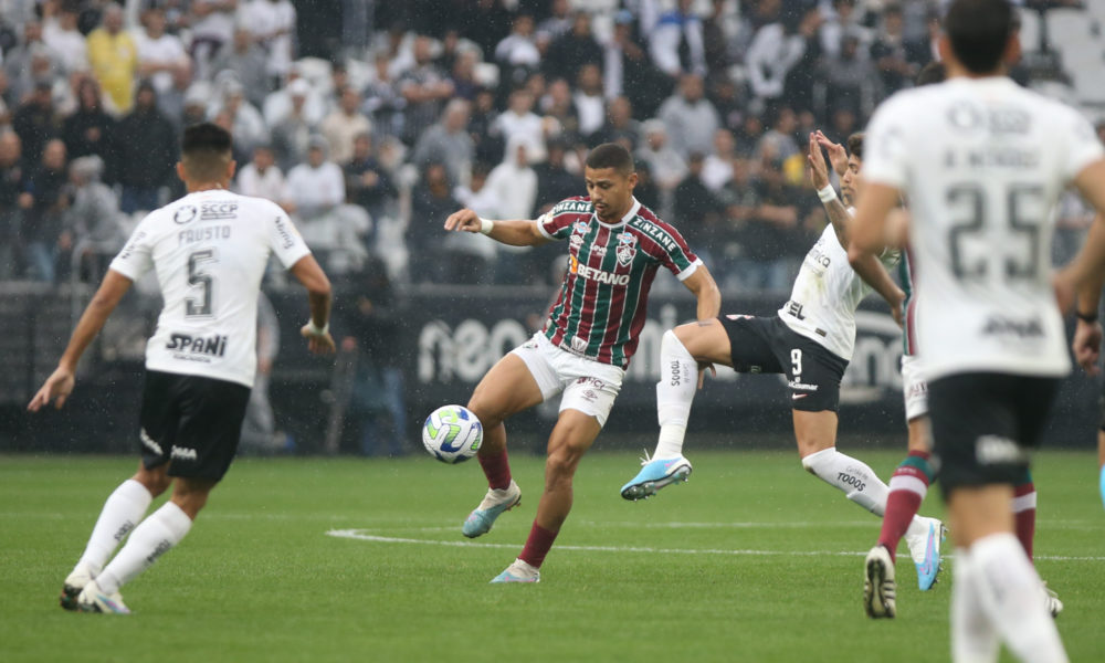 Fluminense perde para o Corinthians fora de casa pelo Brasileirão