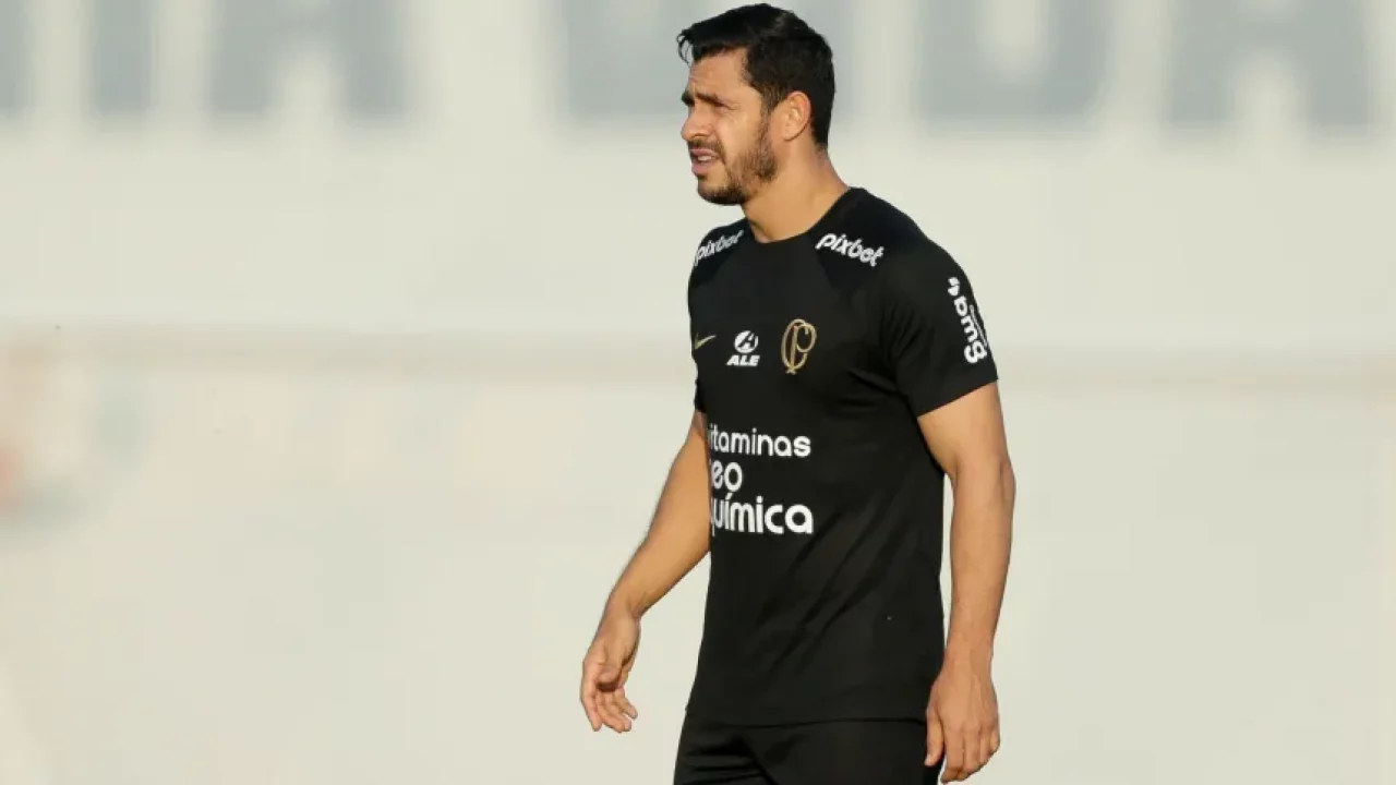 Bruno Méndez é titular em vitória do Uruguai e será desfalque para o  Corinthians em clássico