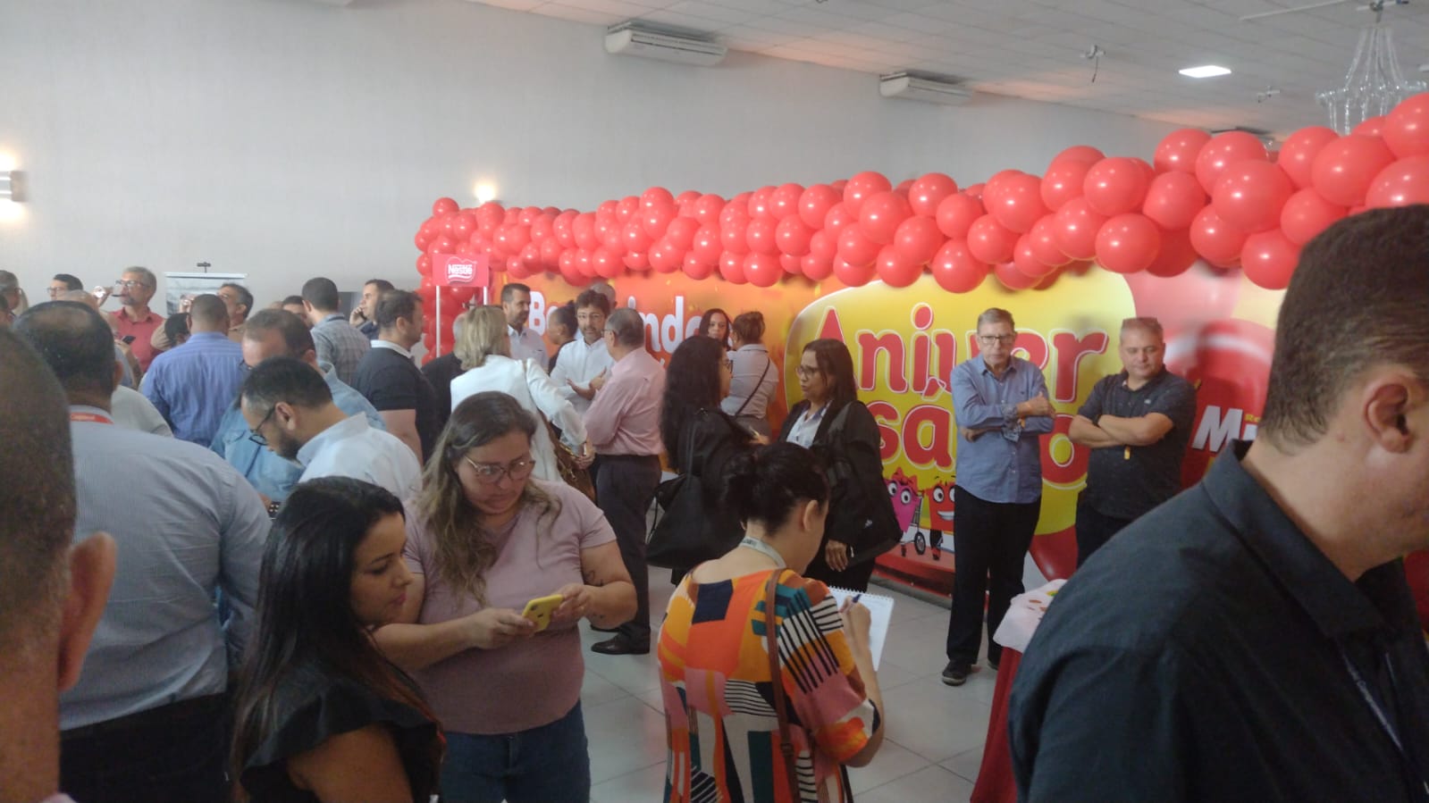 Em evento na Barra, Rede Multi Market anuncia promoções de aniversário (Foto: Divulgação)