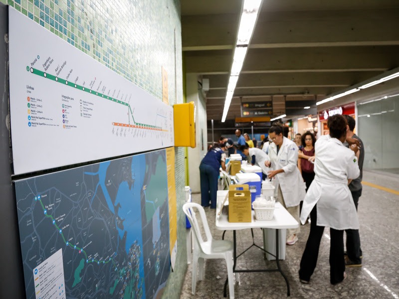 Estação Botafogo do MetrôRio oferece vacinação gratuita contra Covid-19 e gripe nesta quinta (Foto: Divulgação)