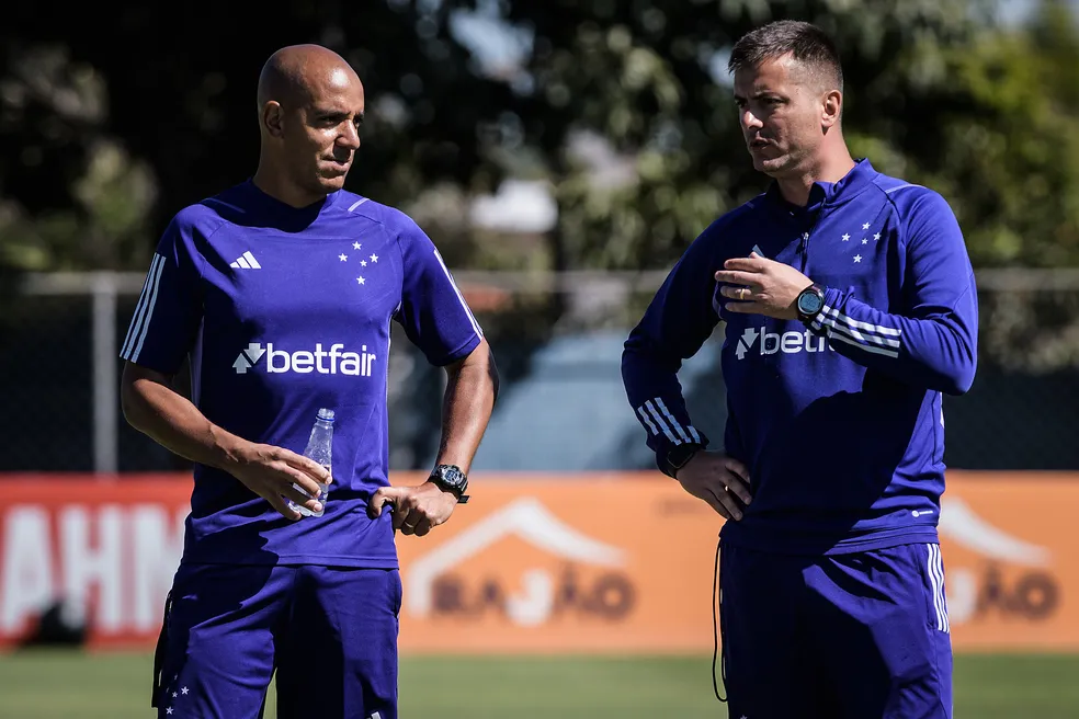 Pepa comanda treino no Cruzeiro