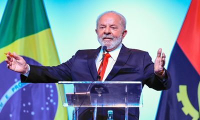 Presidente Lula em viagem à Angola