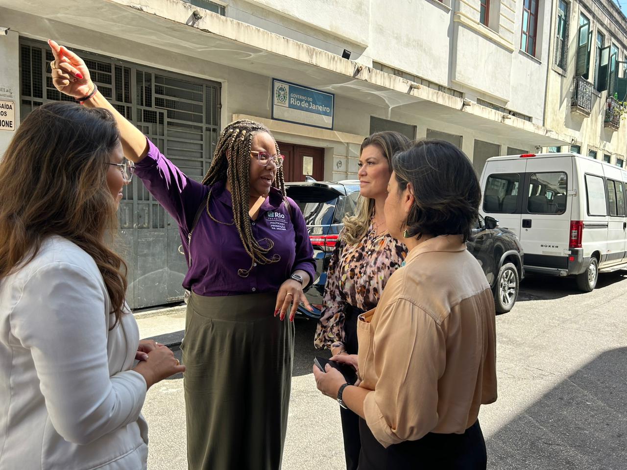 Primeiro Centro Integrado De Atendimento Mulher Do Rio Completa