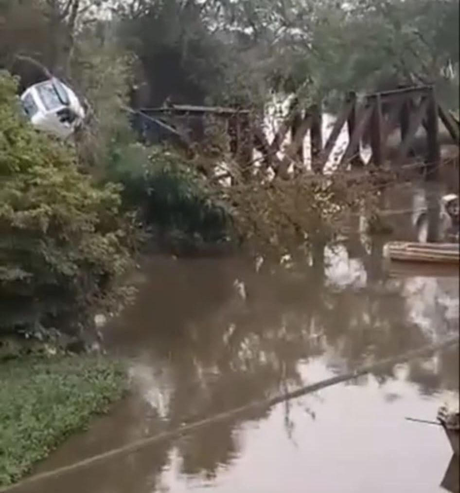 Ponte metálica que liga leito ferroviário do trecho entre Santa Cruz e Itaguaí é furtada