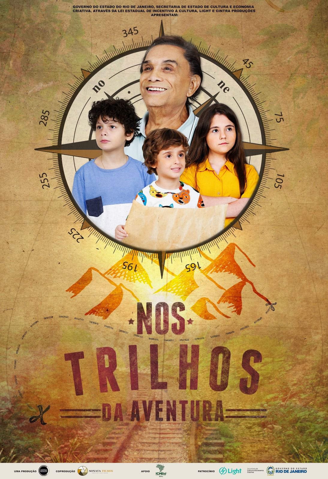 Dedé Santana celebra novo filme ao lado de Vicente Alvite, Duda Batista e Enzo Diniz (Foto: Divulgação)