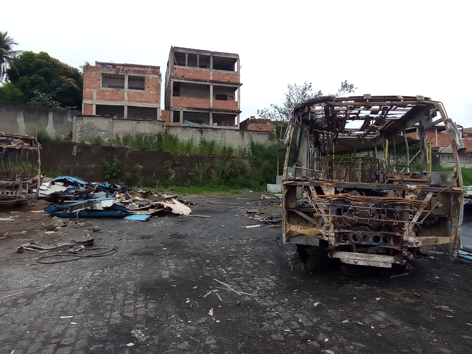 Ônibus incendiado na Zona Oeste do Rio