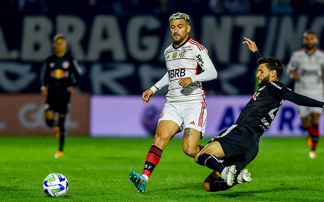 Não foi a primeira vez: relembre outra goleada do Bragantino sobre o  Flamengo, bragantino