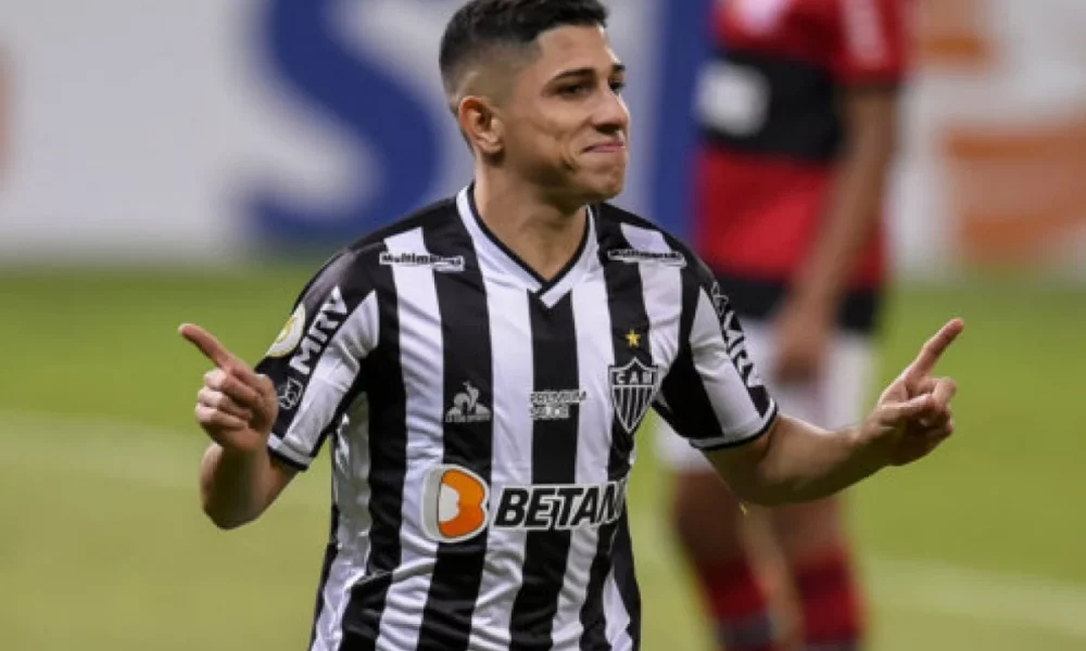 Botafogo Encaminha Contrata O Do Atacante Savarino Ex Atl Tico