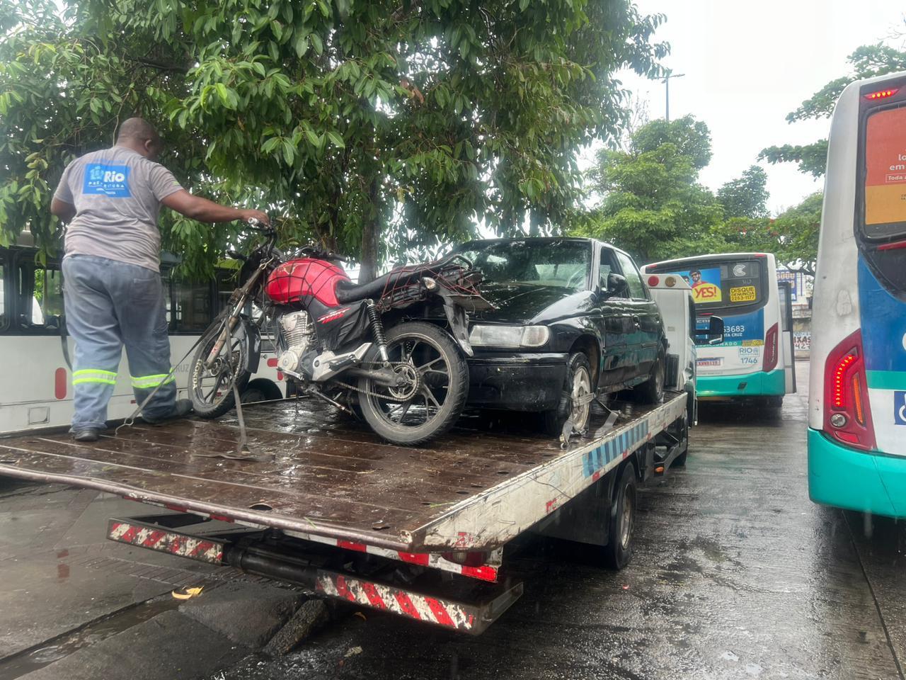 Guarda Municipal flagra motociclista sem habilitação e sem a documentação do veículo