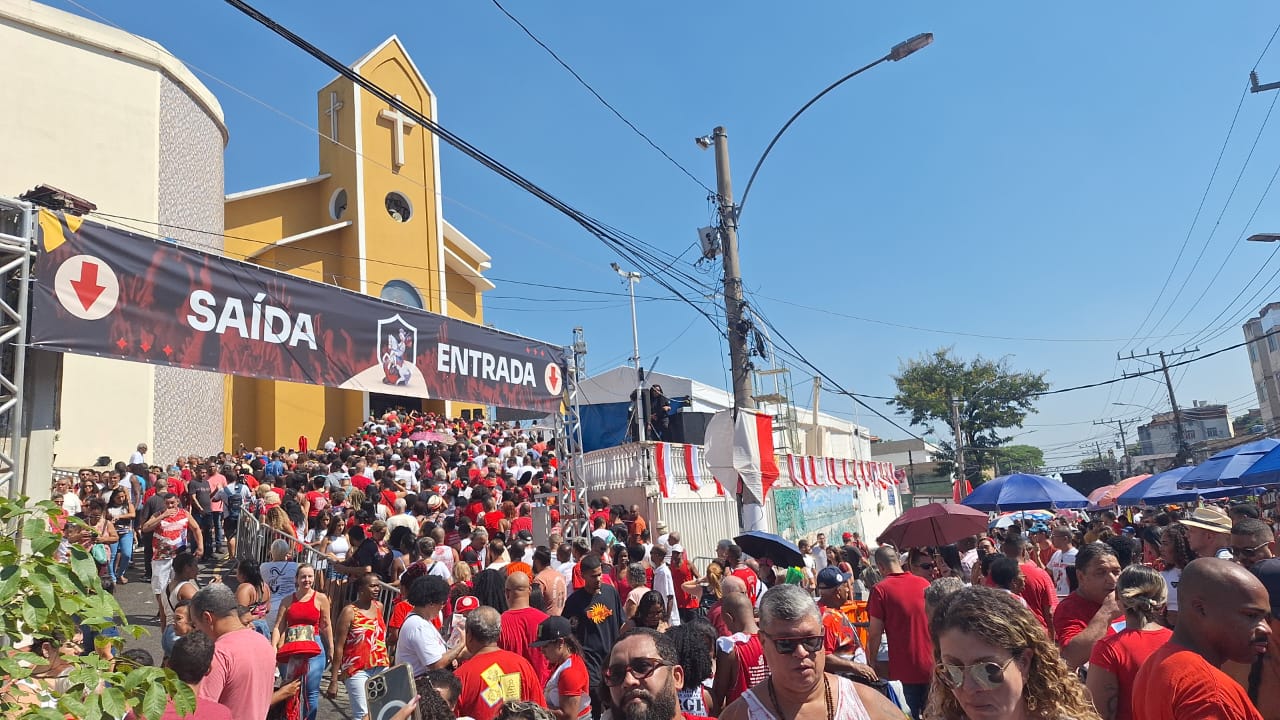 Festa em celebração ao Dia de São Jorge.