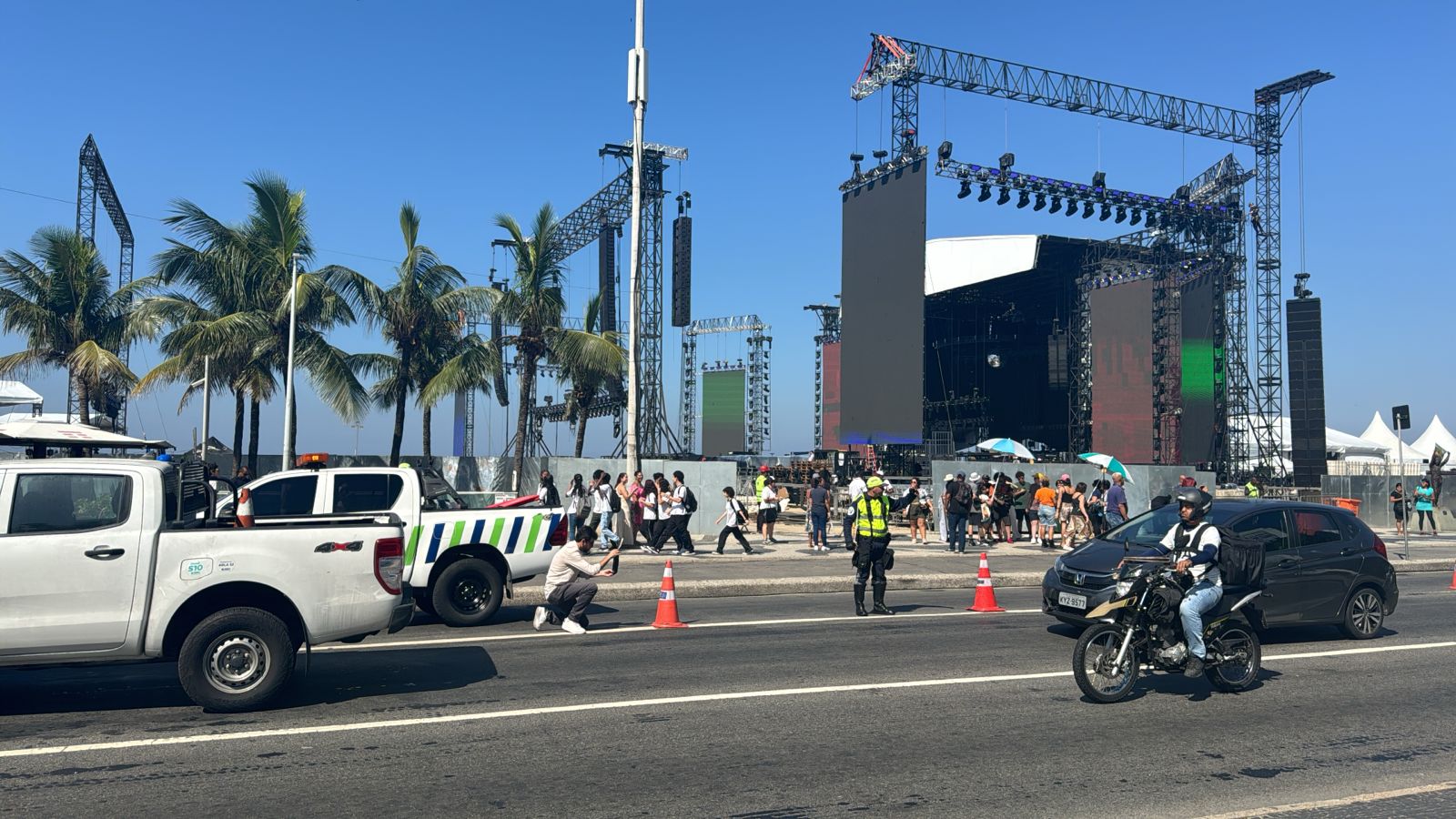 Palco do show de Madonna na Praia de Copacabana.