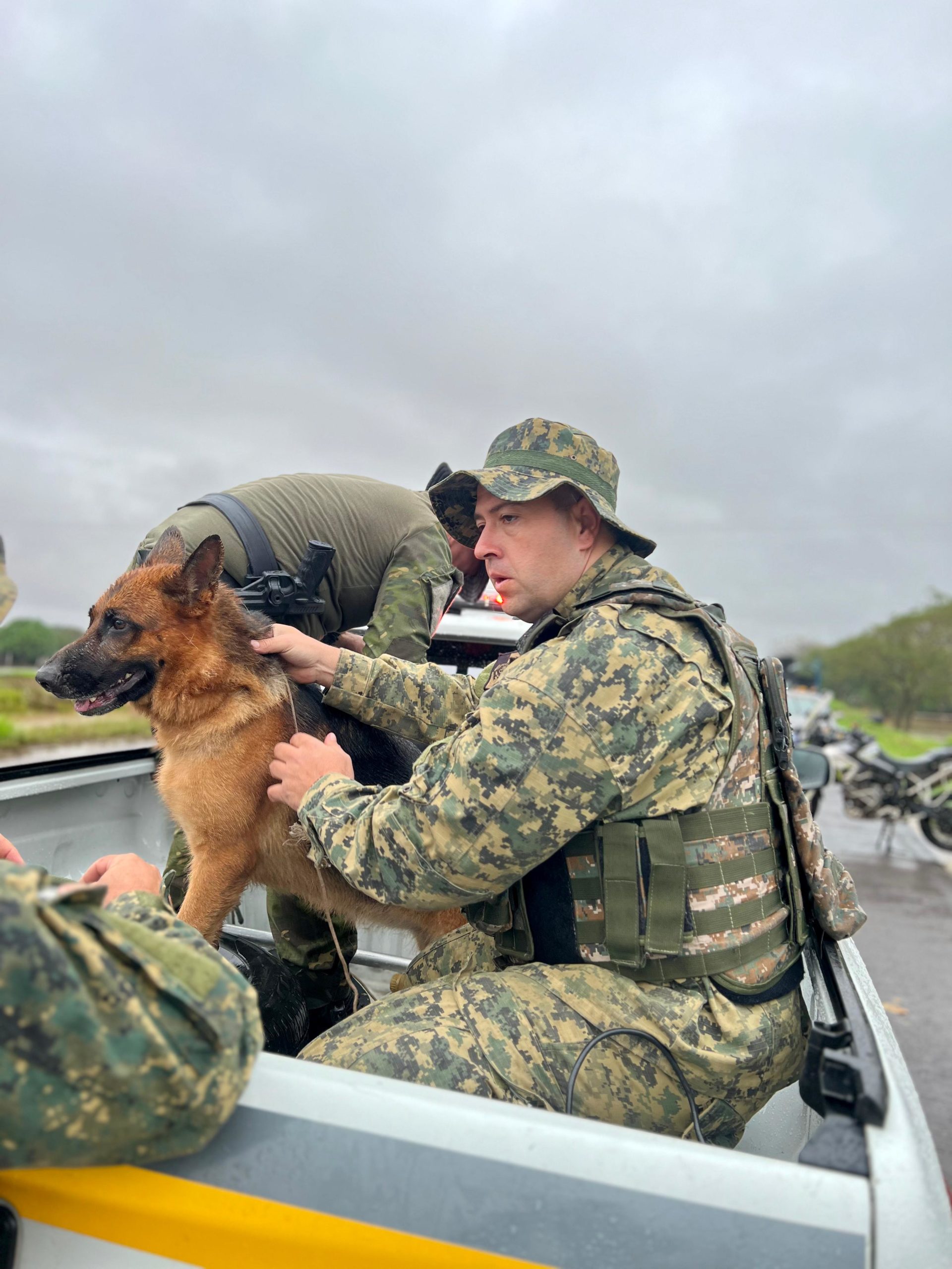 Militares da PMERJ chegam à Capital Gaúcha