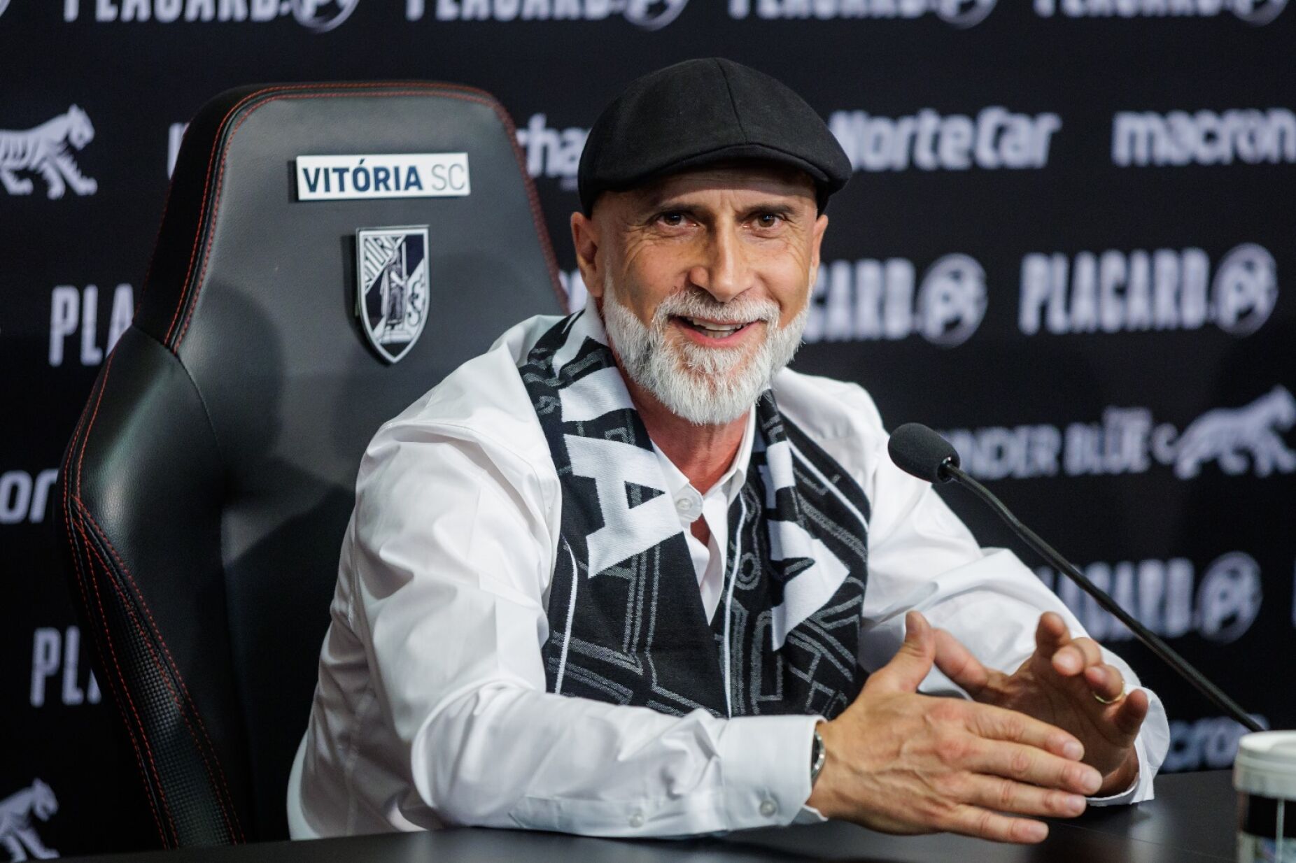 Álvaro Pacheco (FOTO: Divulgação/Vitória de Guimarães)