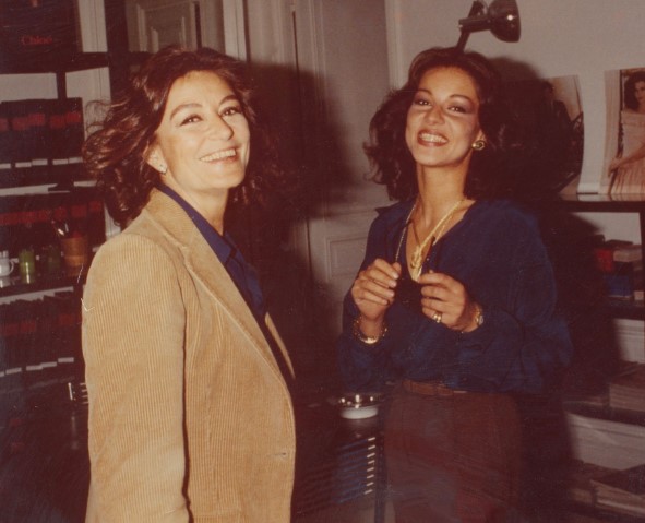 Anouk Aimée ao lado da filha Manuela Papatakis