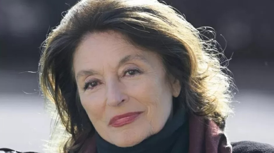 Anouk Aimée morre aos 92 anos, na França.