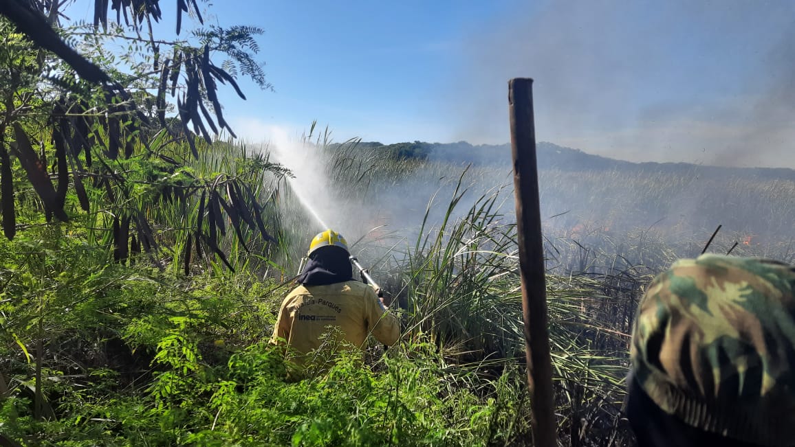 incendio arraial do cabo 140624