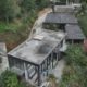 Operação demole casas avaliadas em R$ 4 milhões no Joá