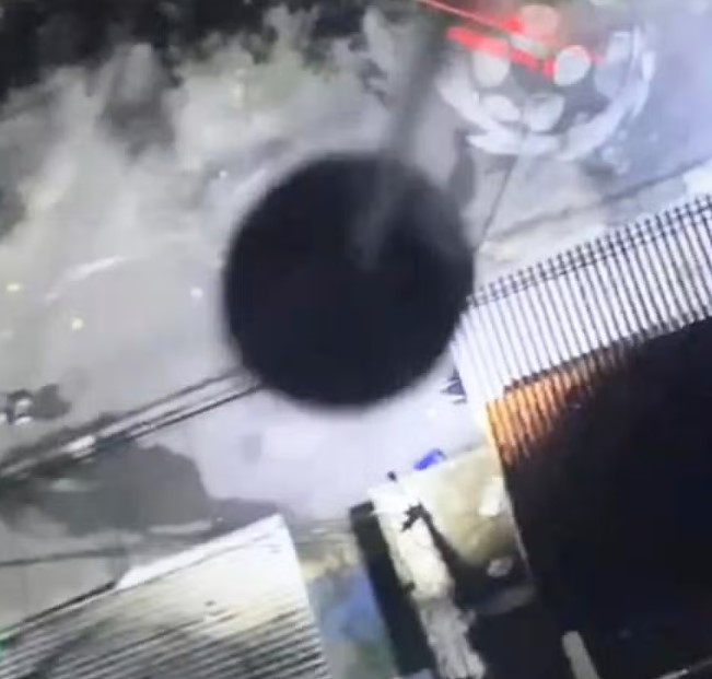 Suposto vídeo mostra ataque com drone em boca de fumo no Morro do Quitungo, na Zona Norte do Rio. 