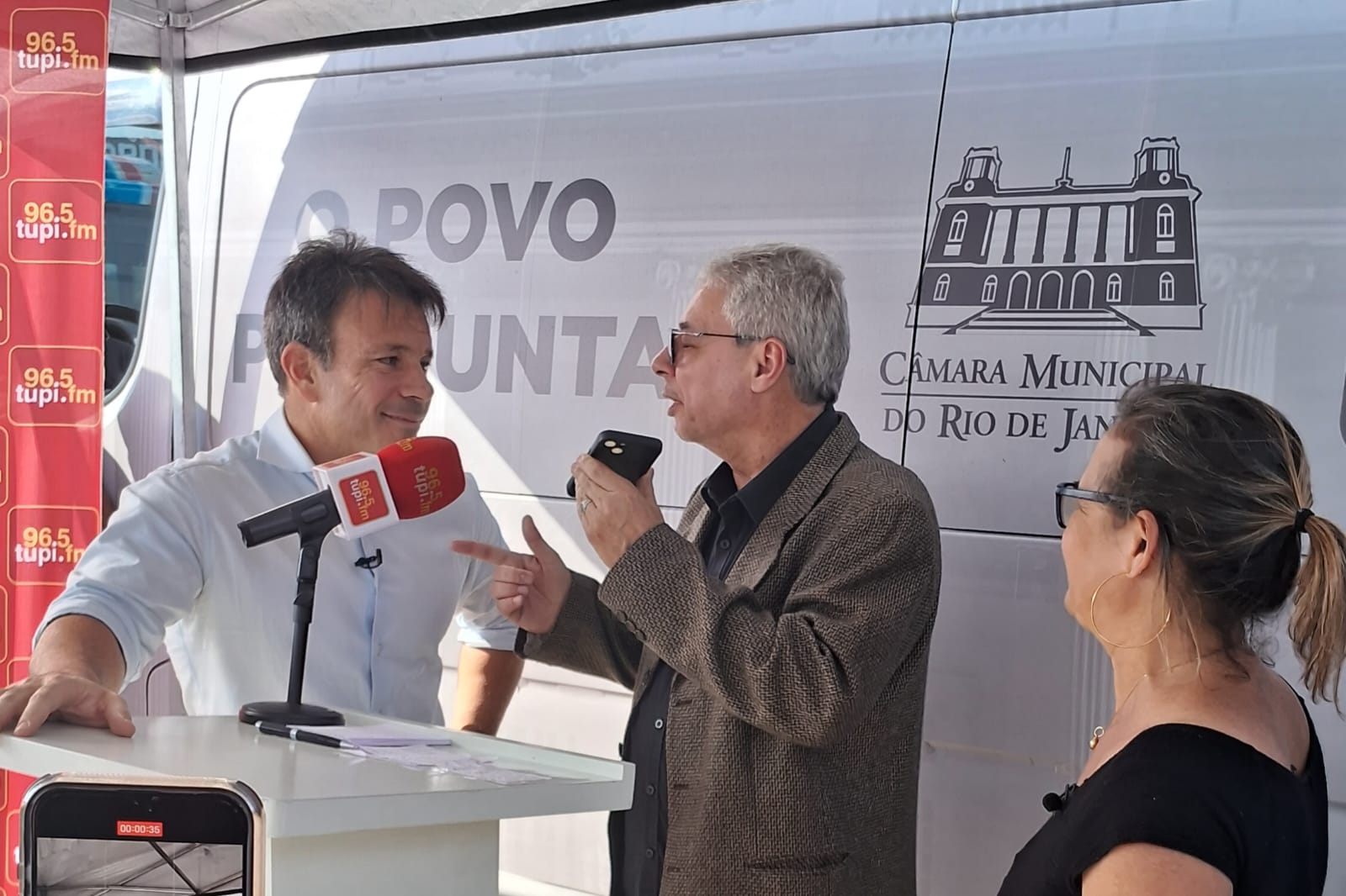 Carlo Caiado, persidente da Câmara Municipal do Rio ao lado do comunicador da Tupi, Marcos Vinícius.