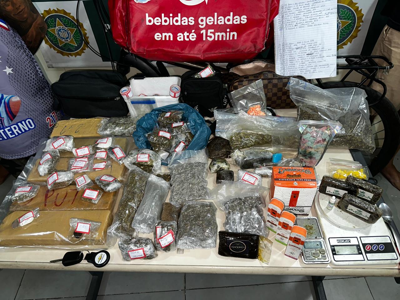 Polícia prende grupo responsável por delivery de drogas nas zonas Sul e Oeste do Rio
