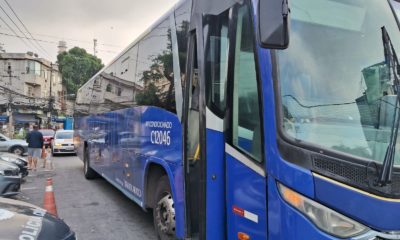 Passageiros são assaltados e agredidos por criminosos em ônibus na Zona Oeste