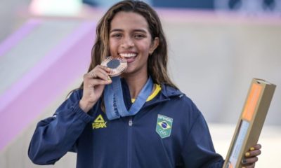 Rayssa Leal com medalha de bronze nas Olimpíadas de Paris 2024