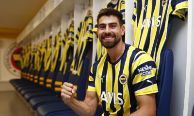 Luan Peres no Fenerbahçe em 2022 (Foto: Divulgação/Fenerbahçe)