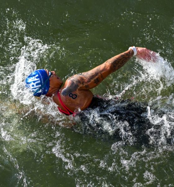 Ana Marcela Cunha termina em 4º lugar na maratona aquática