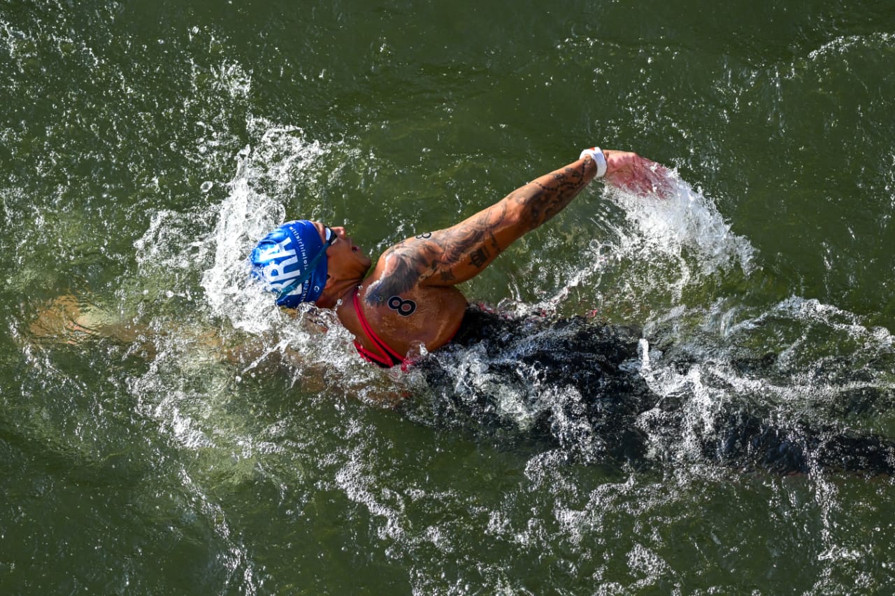 Ana Marcela Cunha termina em 4º lugar na maratona aquática